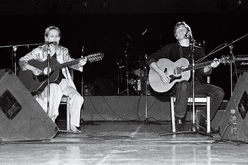 "Estonial" hukkunute mälestuskontsert Tallinna Linnahallis, Lisa Akimof ja Pekka Ruuskas.