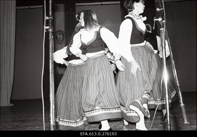 Sindi-150, pidustused.
