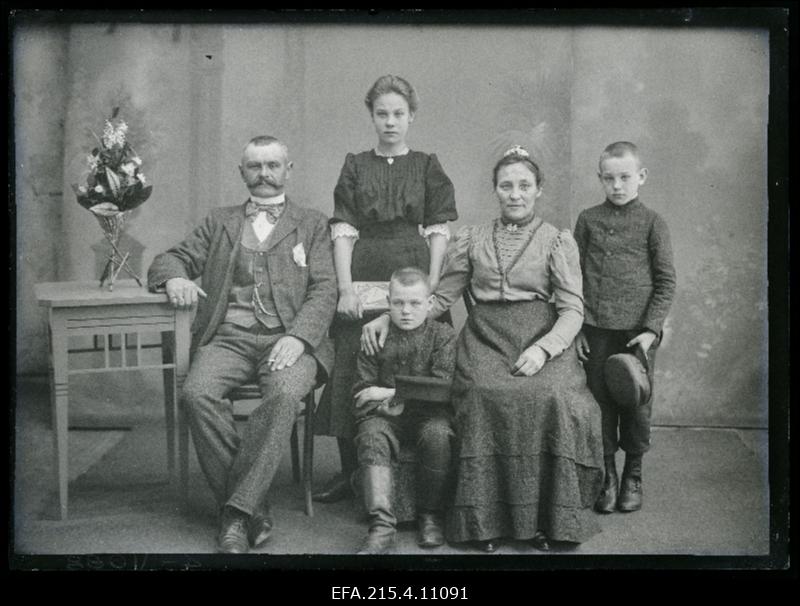 Perekond Holzmann.
