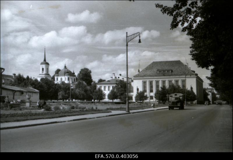 Tartu vaade. Pangahoone.