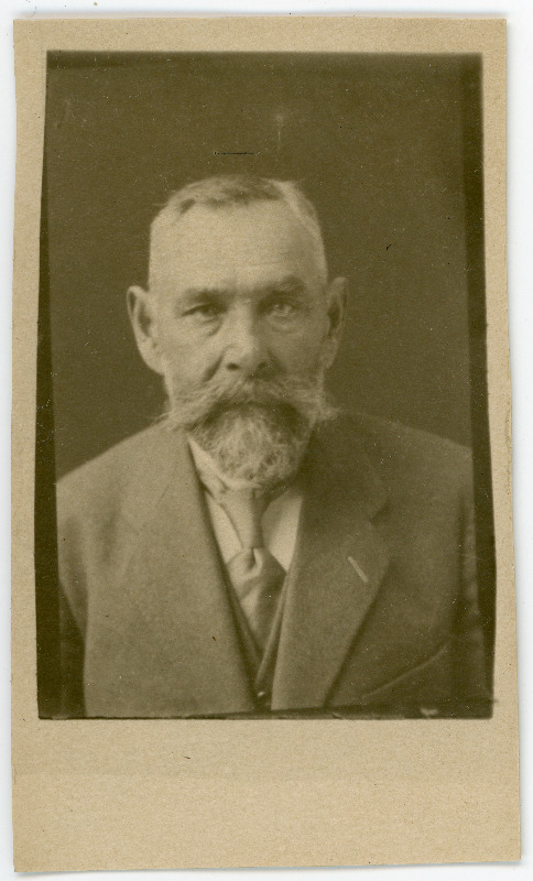 Hendrik Ado p Karniol