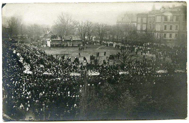 16.10.1905.a. veretöö ohvrite matused Tallinnas.
