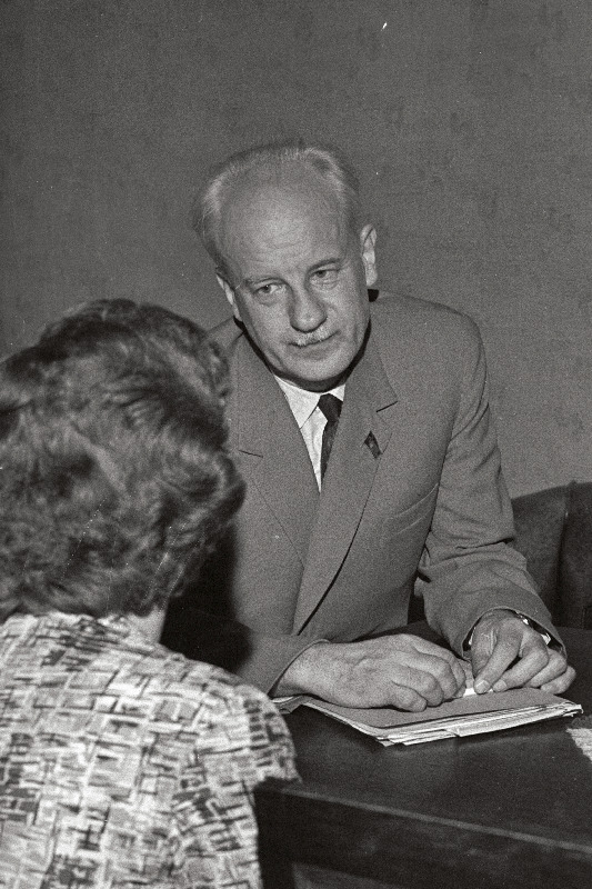 Tartu Riikliku Ülikooli rektor F. Klement.