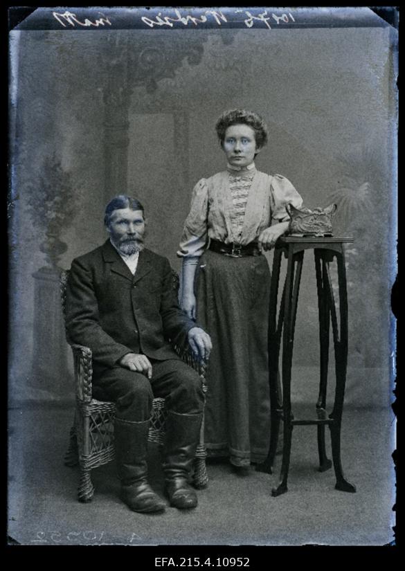 Vanahärra Wardjas (Vardjas) tütrega.