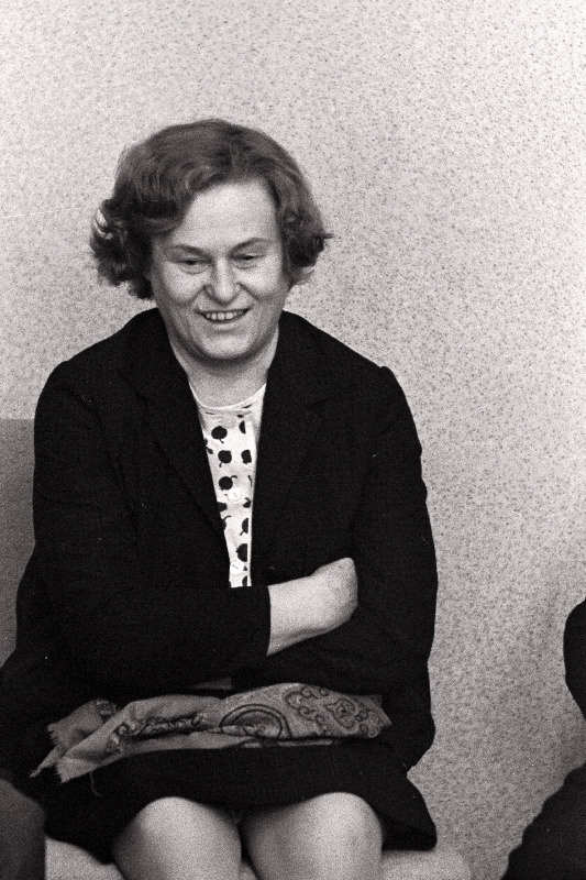 Reemets, Elgi - tarbekunstnik.