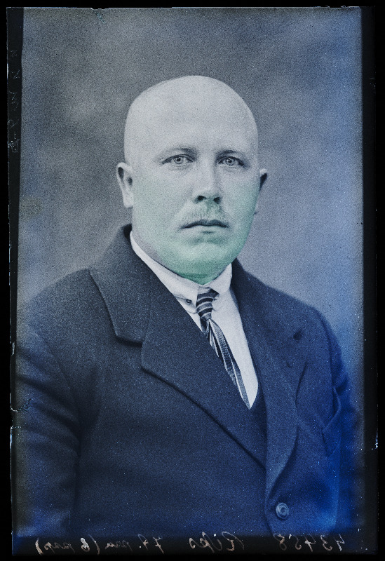 Vana-Suislepa vallasekretär Johan Rips.