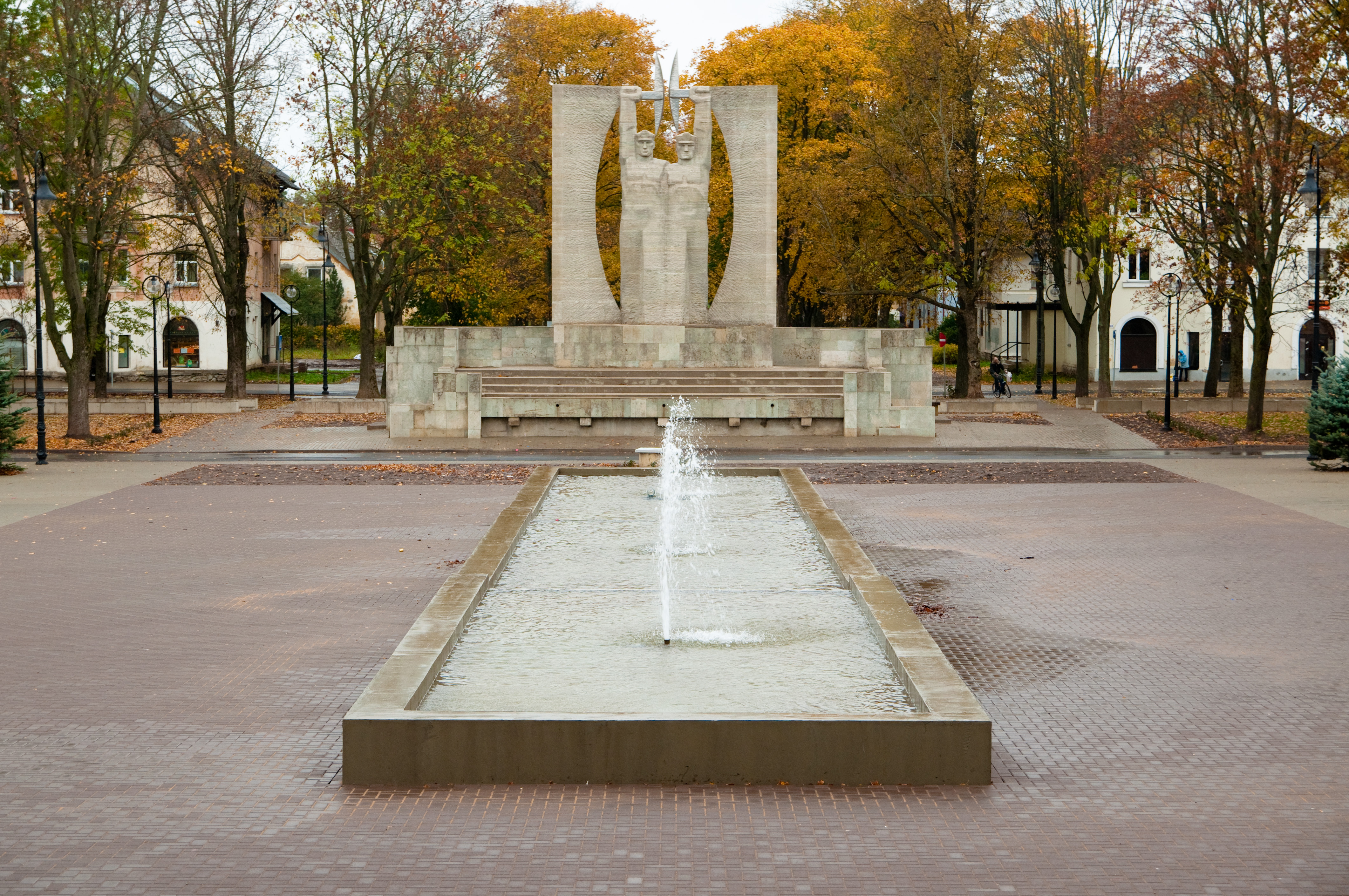 Au Tööle! Monument - "Au Tööle!" monument in Kohtla-Järve in Estonia