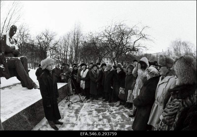 Märtsipommitamise 50.aastapäeva tähistamine.