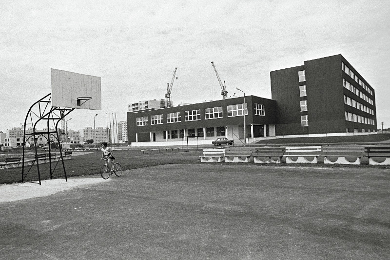 Tallinna 62. Keskkool Lasnamäel.