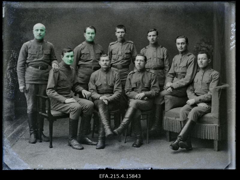 Grupp sõjaväelasi, (foto tellija Jermolowitsch [Jermolovitš]).