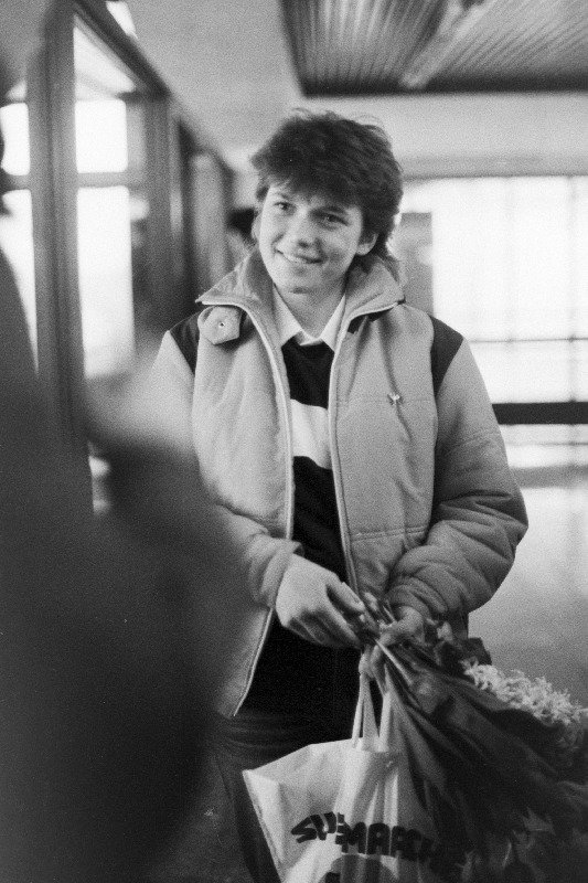 I naiste laskesuusatamise maailmameistrivõistlustel teatesuusatamises maailmameistriks tulnud Kaija Parve vastuvõtt Tallinna lennujaamas.