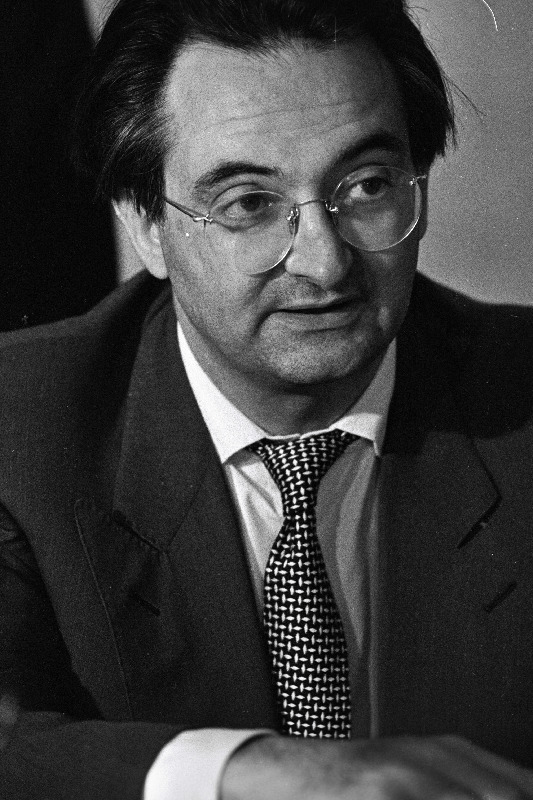EBRD panga president Jacques Attali.