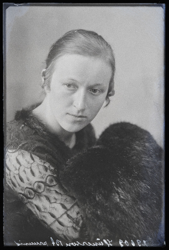 Anna Hünerson, (Karksi vald, Araku talu).