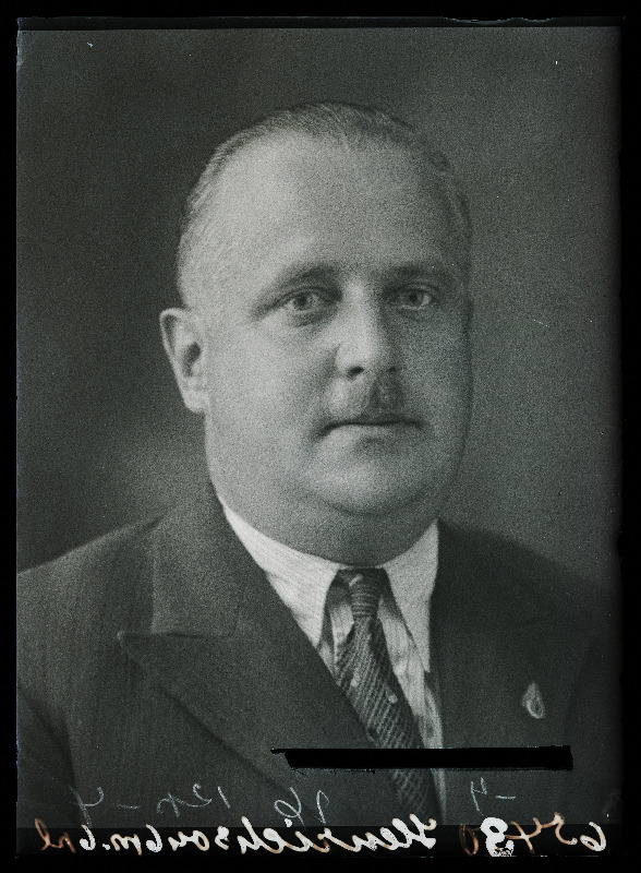 Heinrichson.