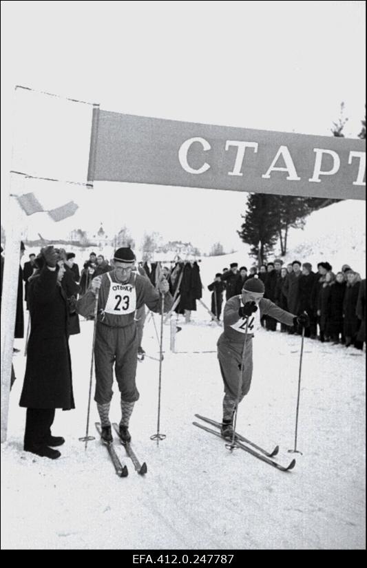 NSV Liidu suusatamise meistrivõistluste ajal Otepääl.