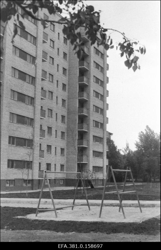 9- korruseline elamu Fedjuninski tänaval.