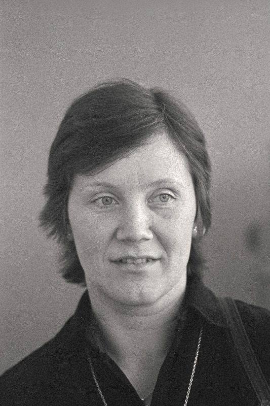 Olesk, Juta - Eesti NSV Riikliku Noorsooteatri pedagoog.