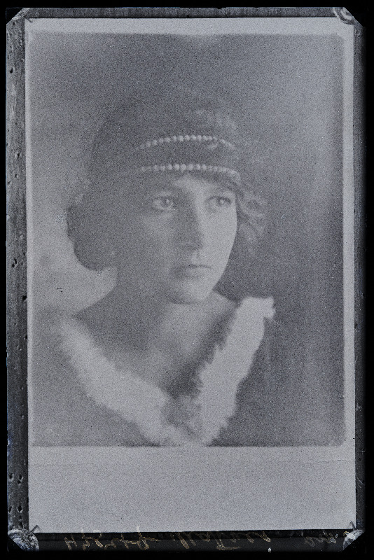 Naise foto, (10.09.1926 fotokoopia, tellija Matvei).