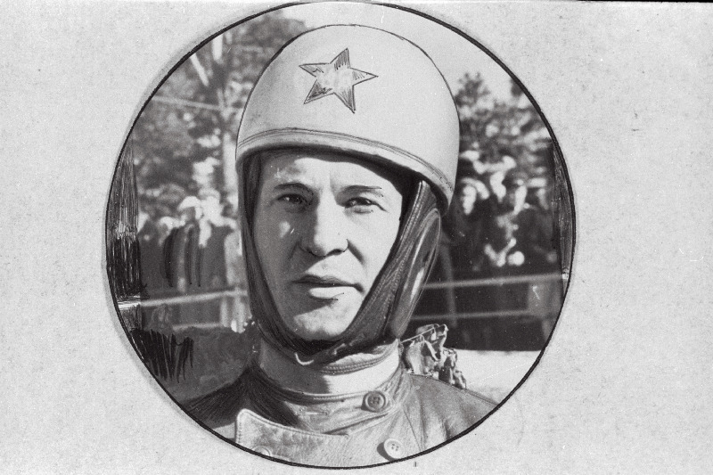 Kulakov, V. - teeneline meistersportlane 35 cm3 masinate klassis.