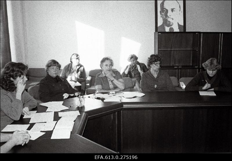 Klementi kvalifikatsioonieksamil M. Delski jt, õmbluskombinaat, E. Kuusarule (õppekombinadis).