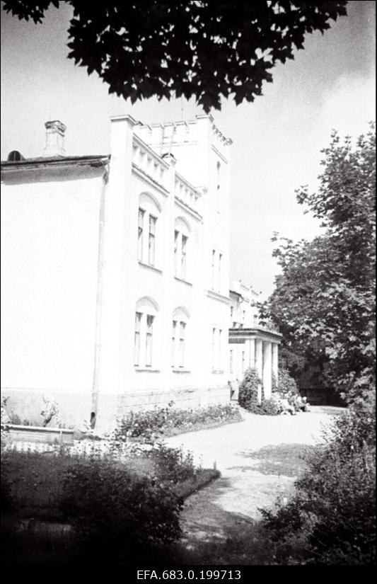 Erastvere mõisahoone.