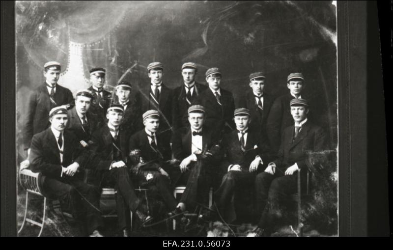 Korporatsiooni "Ugala" ja teiste korporatsioonide esindajaid.