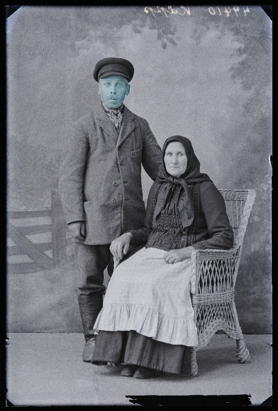 Märt Käpp naisega, (Kamali, Vana-Kariste, Söödi talu).