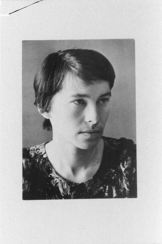 Saat, Mari - kirjanik.