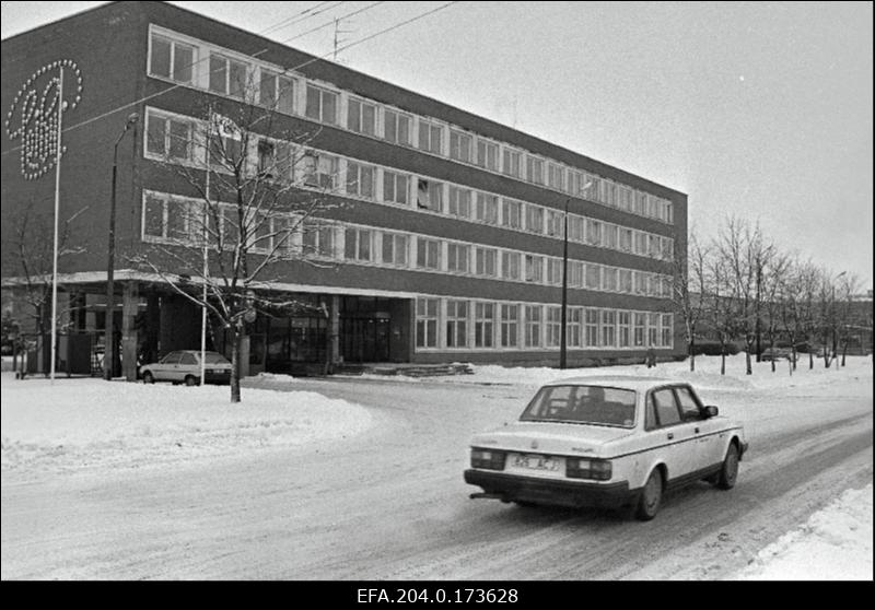 Leivatööstus AS Leibur Kadaka teel.