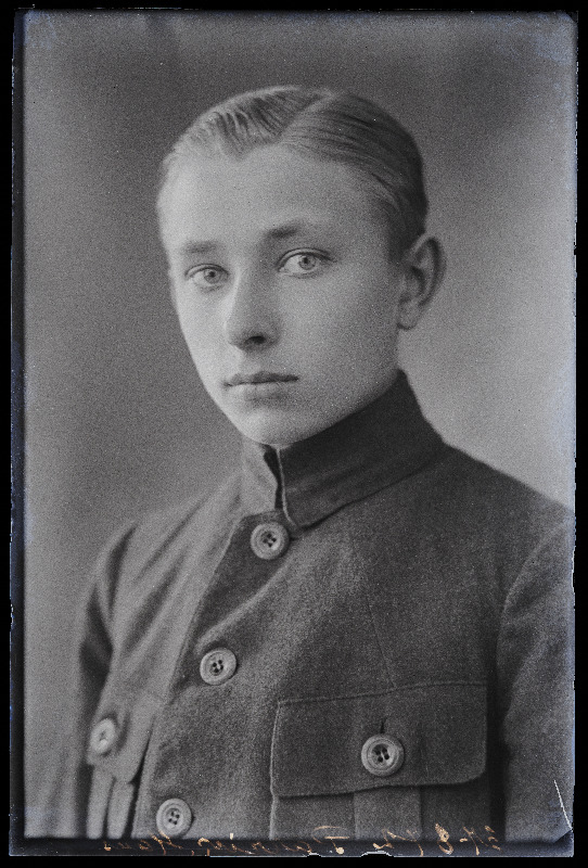 Hans Parrik.
