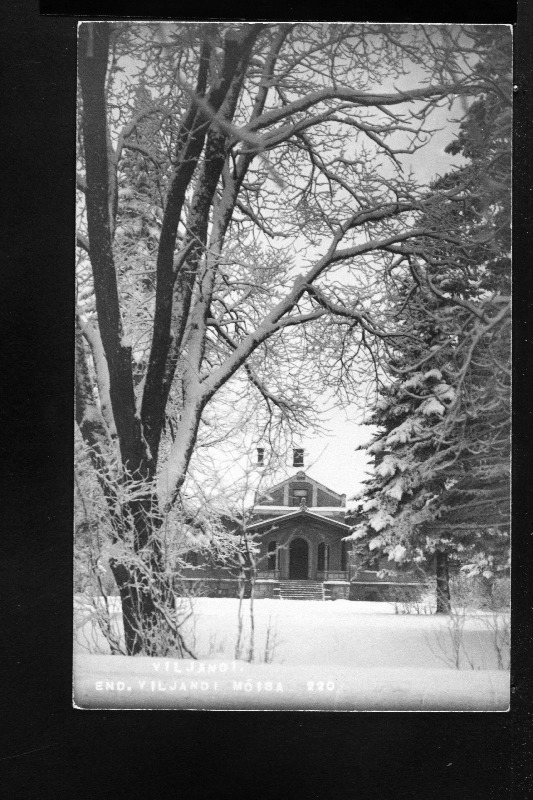 Endise Viljandi mõisa peahoone.
