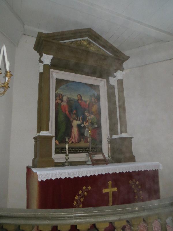 Esku kabel. Sisevaade. Altar.