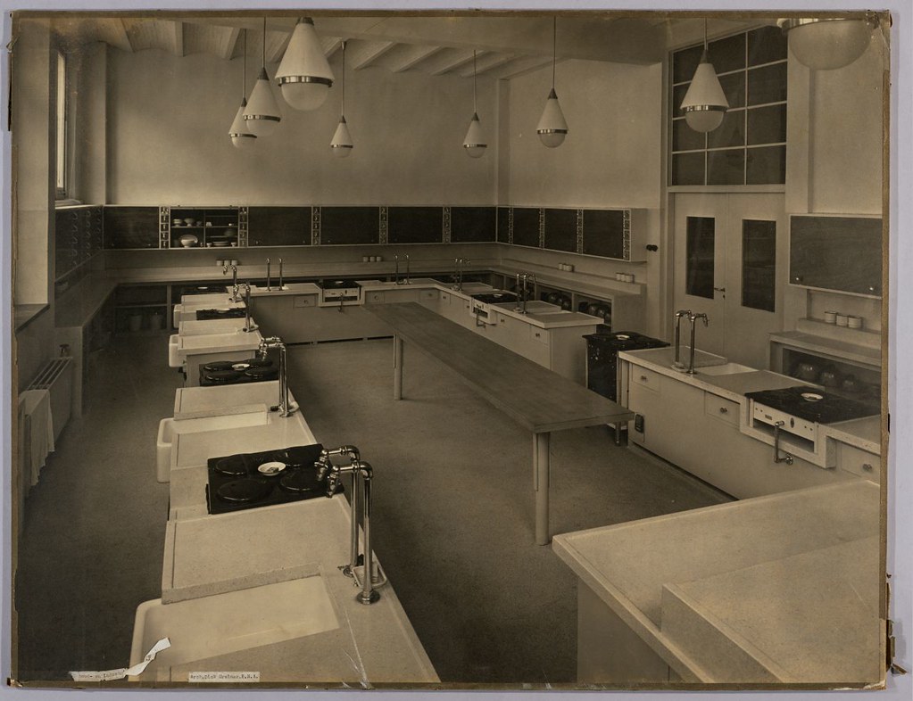 Huishoudschool | Domestic Science School Haarlem