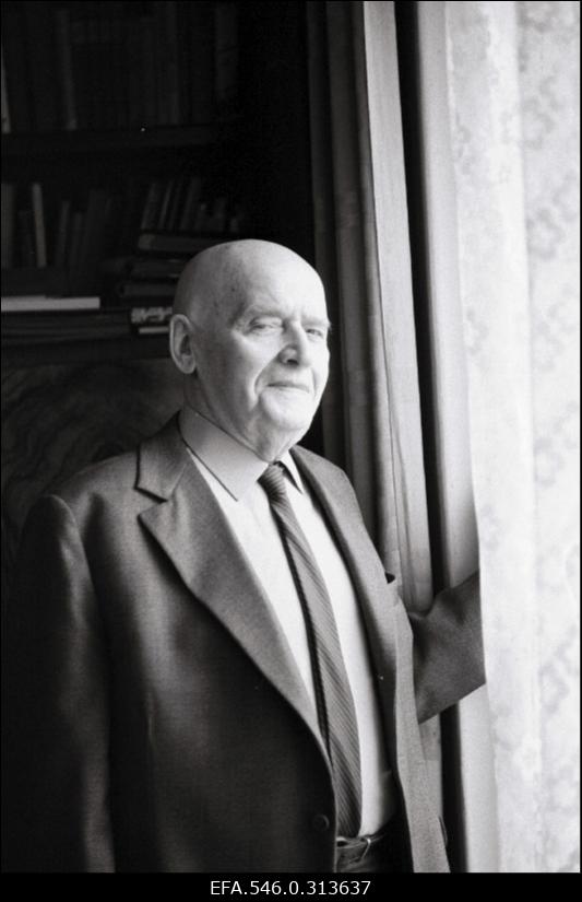 Hendrik Allik, EKP ja Nõukogude Eesti riigitegelane.