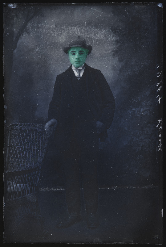 Peeter Lond, (Halliste kihelkond, Kaubi vallamaja).