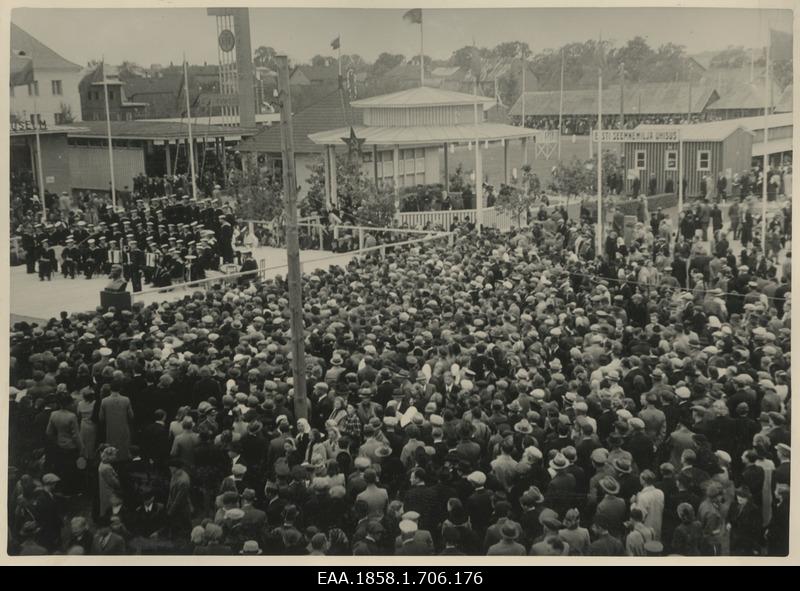 Population at an exhibition organised by the Farmers' Association