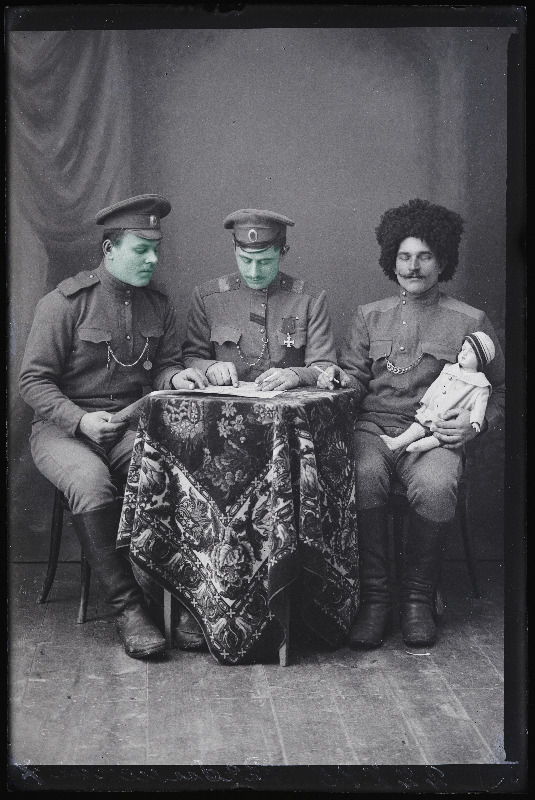 Grupp sõjaväelasi, (foto tellija Rjabinski).