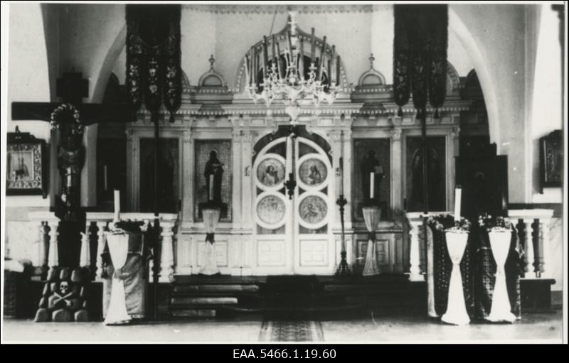 Jõhvi Issanda Ristimise kiriku sisevaade