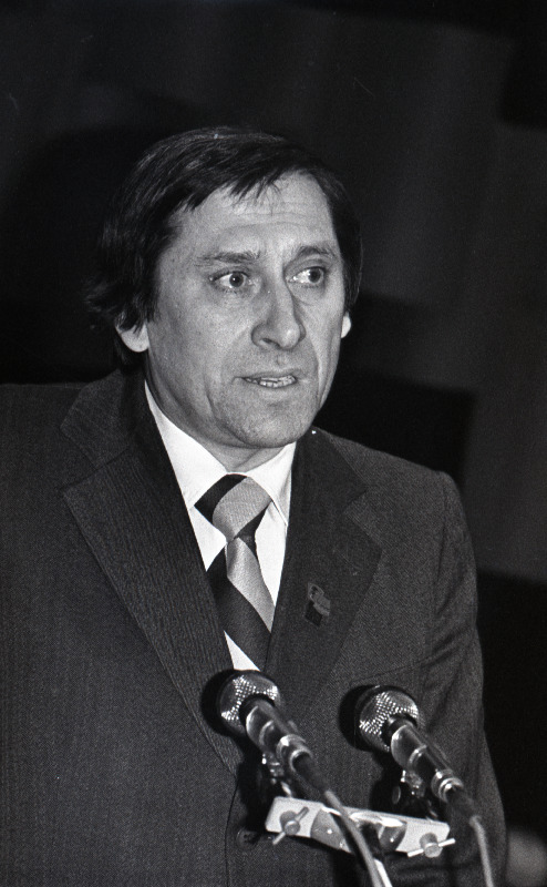 ELKNÜ XVIII kongressil esineb sõnavõtuga ajalehe "Noorte Hääl" toimetaja Ago Ustal.