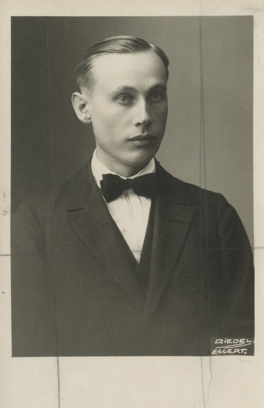 August Ferdinand Tammekann (aastani 1921 Jürgenson), eesti maateadlane ajakirja toimetaja ja seltside tegelane, portreefoto
