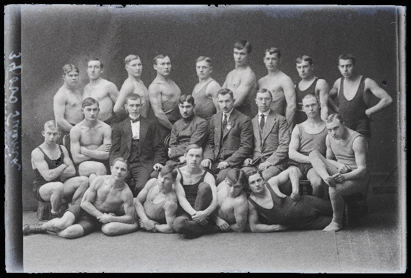 Viljandi spordiseltsi Tulevik liikmed.