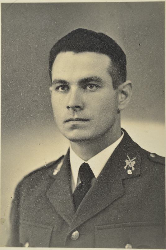 Sõjaväe Õppeasutiste Sõjakooli ohvitserideklasside jalaväeklassis õppiv lipnik Evald Munak.