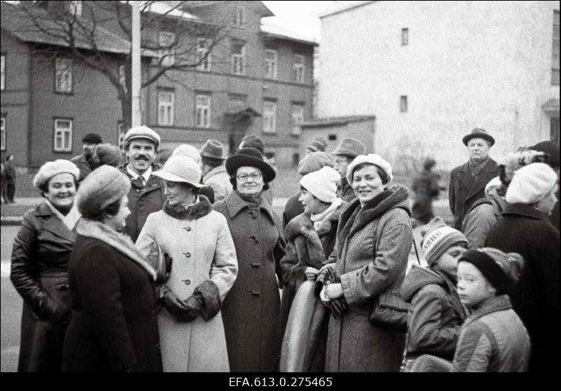 Oktoobrirongkäik. Igor Jakobsoni viimane tööpäev PI (Projekteerimisinstituudi jsk-s).