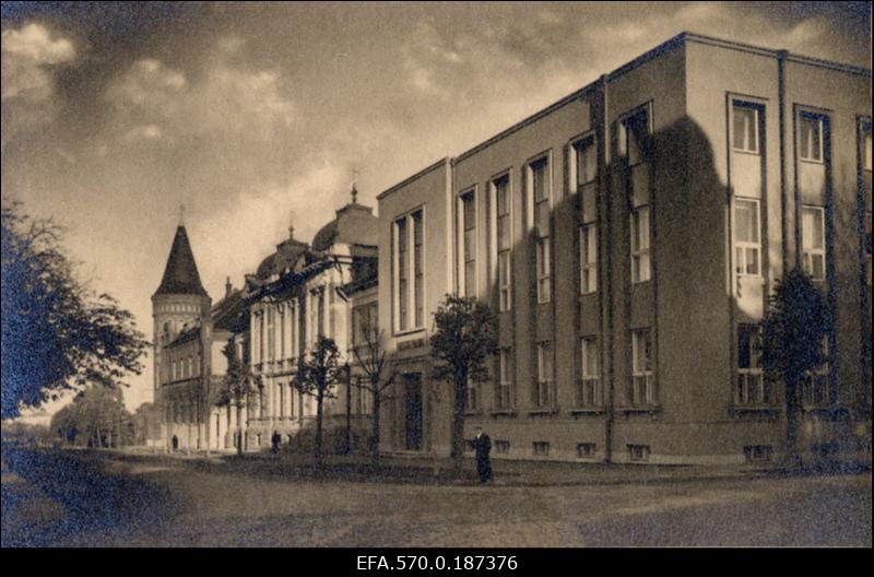 Eesti Panga hoone Vabaduse puiesteel (hilisem Estonia puiestee).