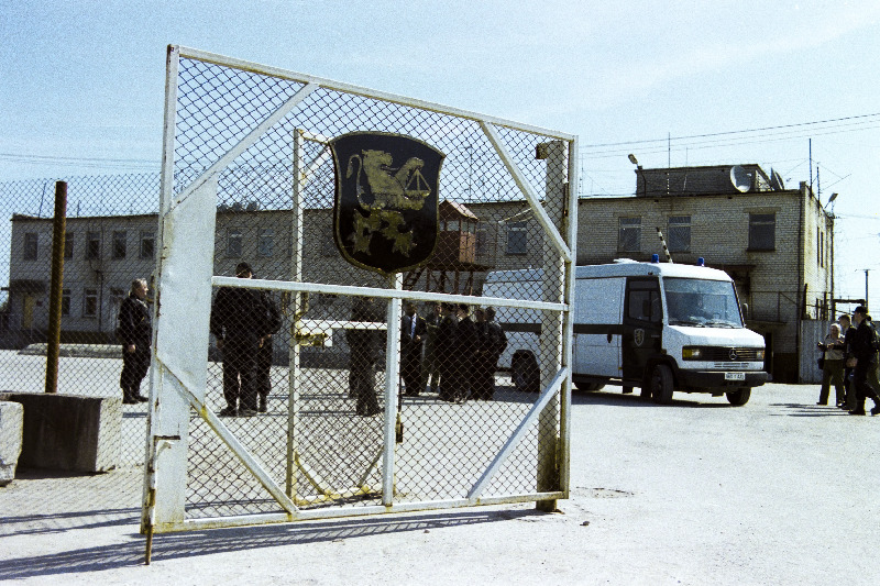 Vanglarahutuste mahasurumise näitlik  operatsioon Ämari vanglas.