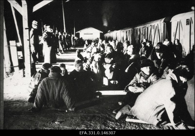 Kaader filmistuudio Tallinnfilm mängufilmist "Äratus".