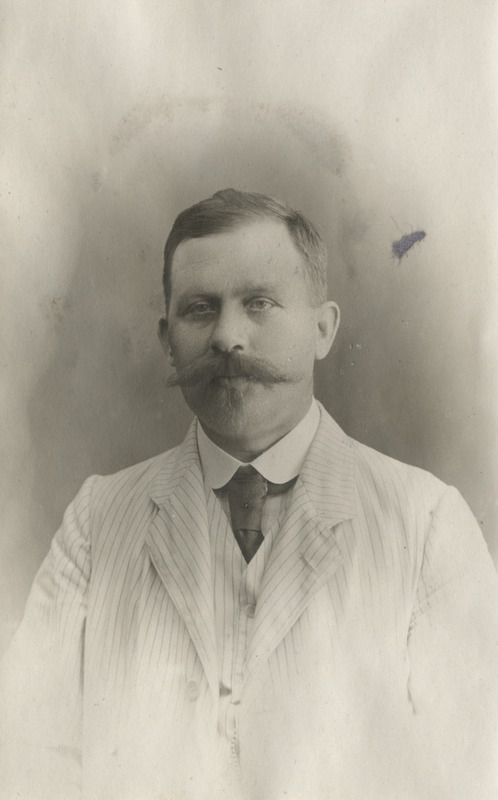 Adolf Reinhold Martinson, portreefoto
