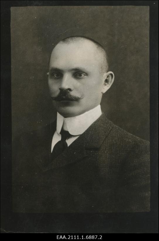Ferdinand Wilhelm Gustel (Rajavere), kooliõpetaja, põllumees ja seltskonnategelane Vändras, portreefoto