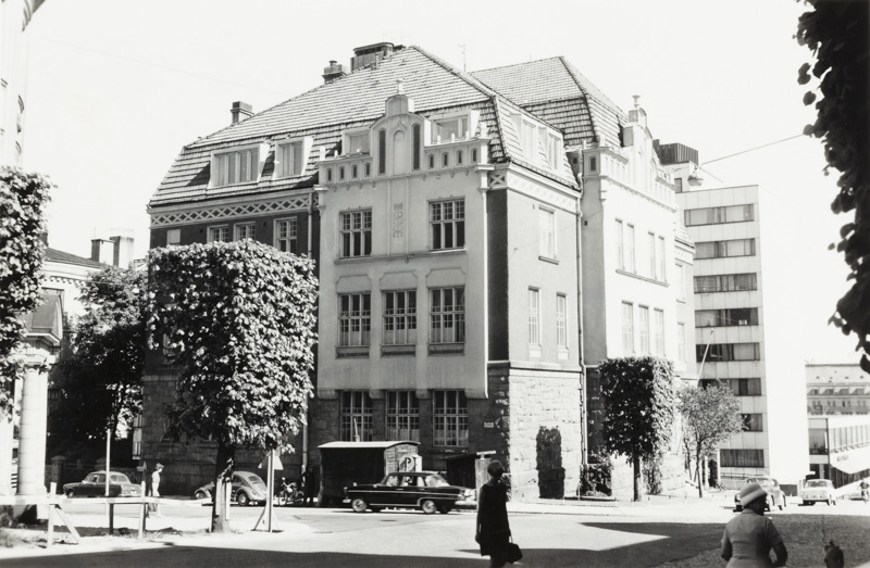 Aurakatu 11, entinen kauppaopisto, 14.6.1966.; yleiskuva
