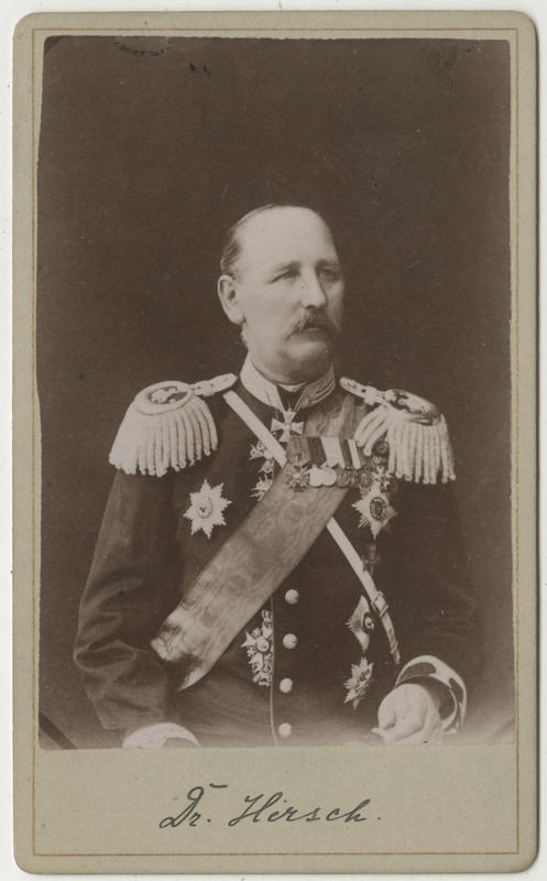 Dok. Hirsch, portreefoto